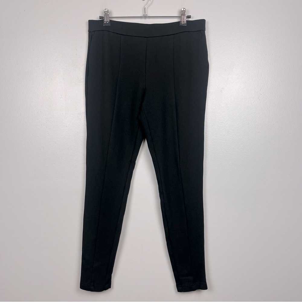 Chico’s black ponte knit pullon front seam legging style pants, 1 = Medium/8.